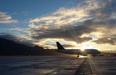 Airport, Aircraft
